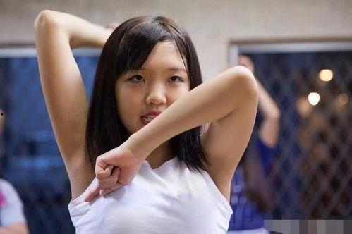 娱乐吃瓜酱女孩来例假